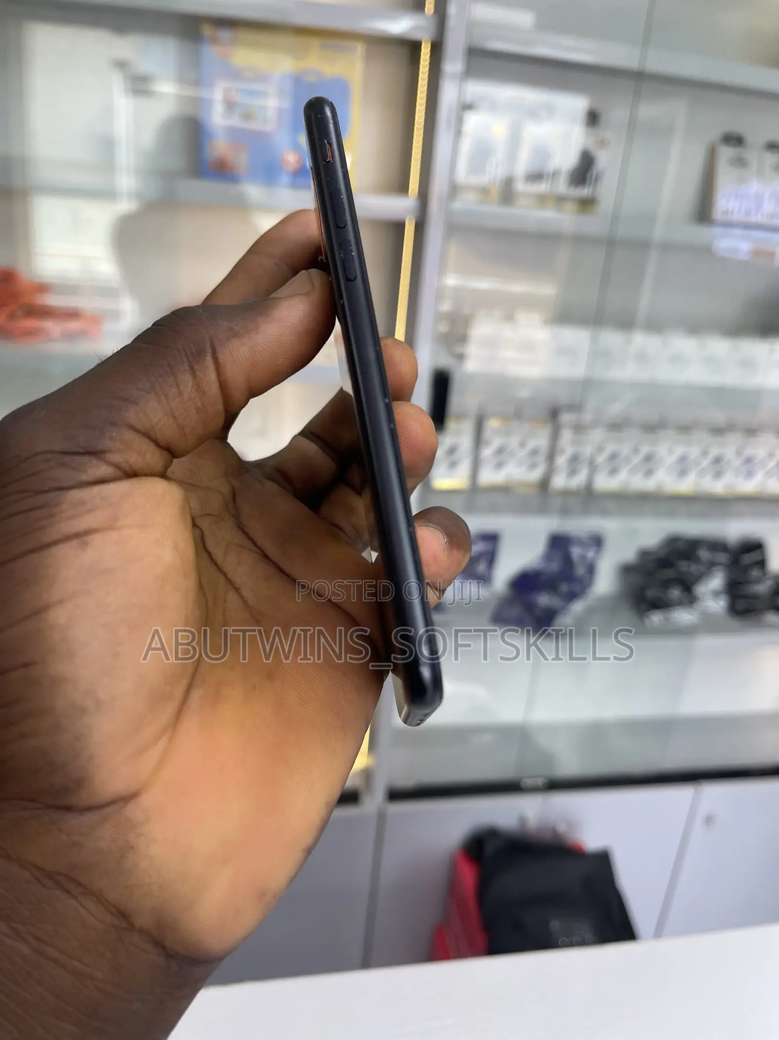 Apple iPhone SE (2022) 64 GB Black