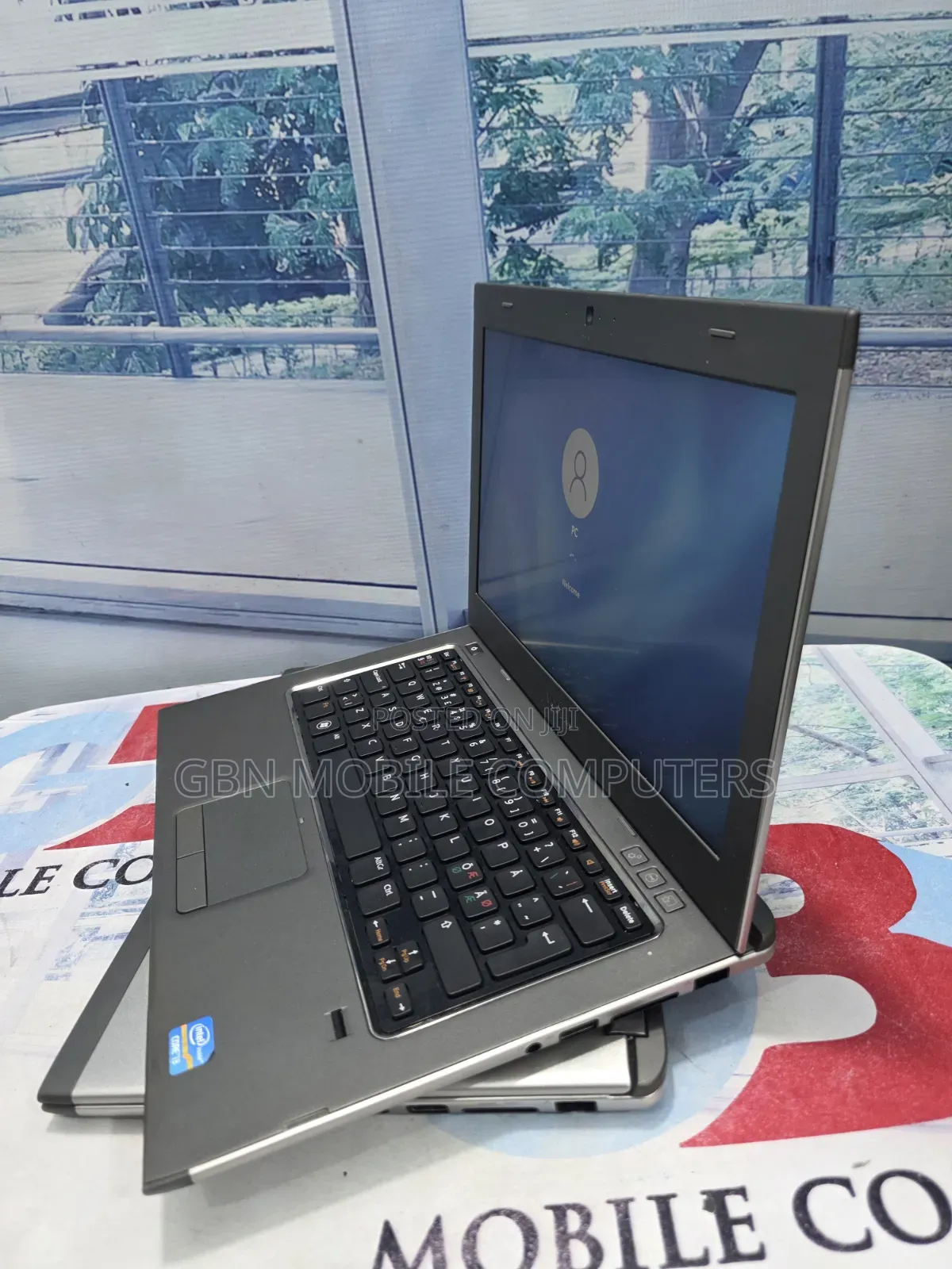 Laptop Dell Vostro 3360 4GB Intel Core i3 HDD 320GB