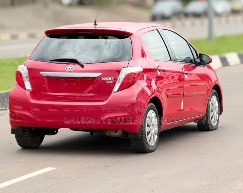 Toyota Yaris 2013 Red