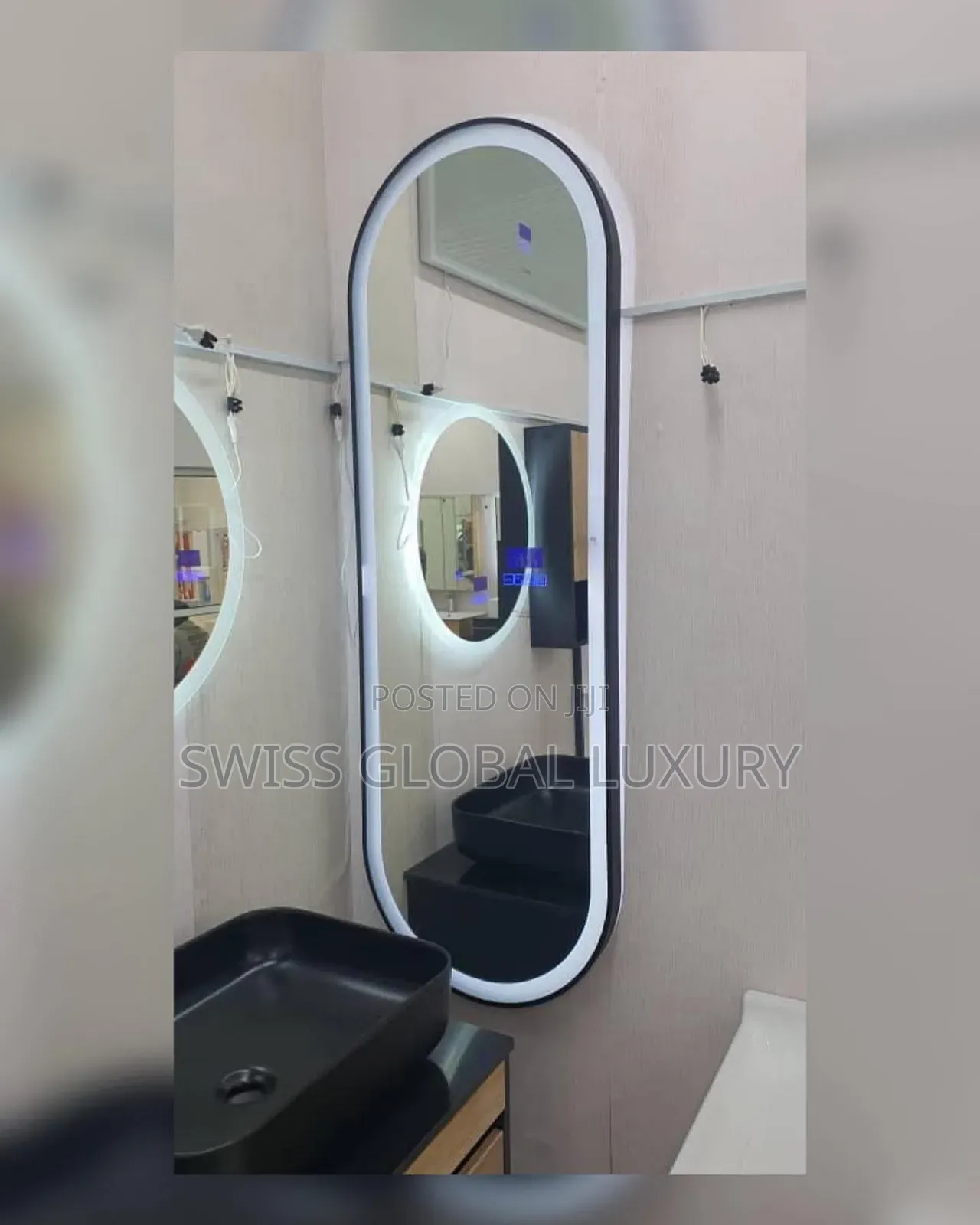 Executive High Quality Mirror Standard and Is Available in Many Colors