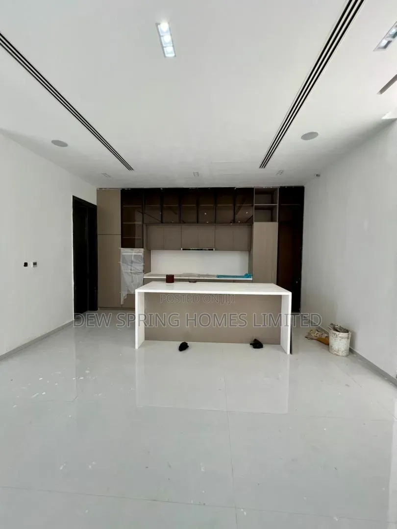 5bdrm Duplex in Ikoyi for sale