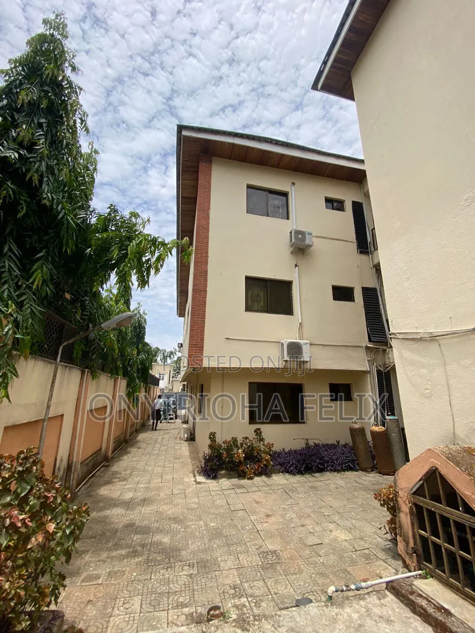 3bdrm Block of Flats in Maitama for rent