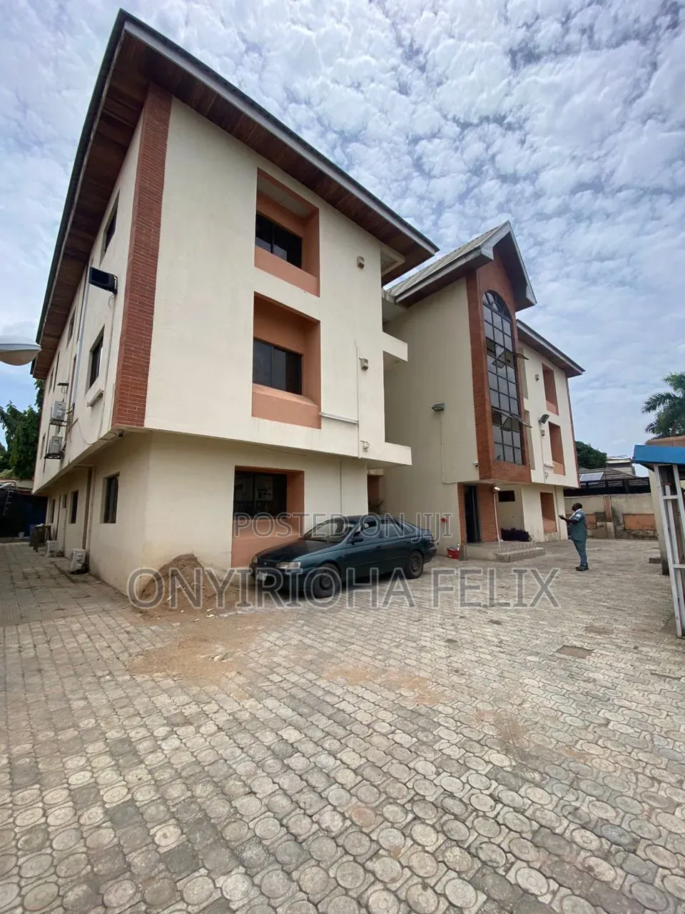 3bdrm Block of Flats in Maitama for rent
