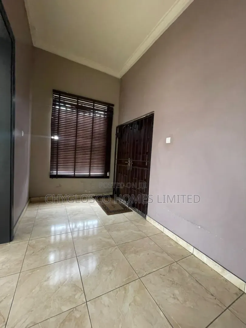 4bdrm Duplex in Rukpokwu for sale