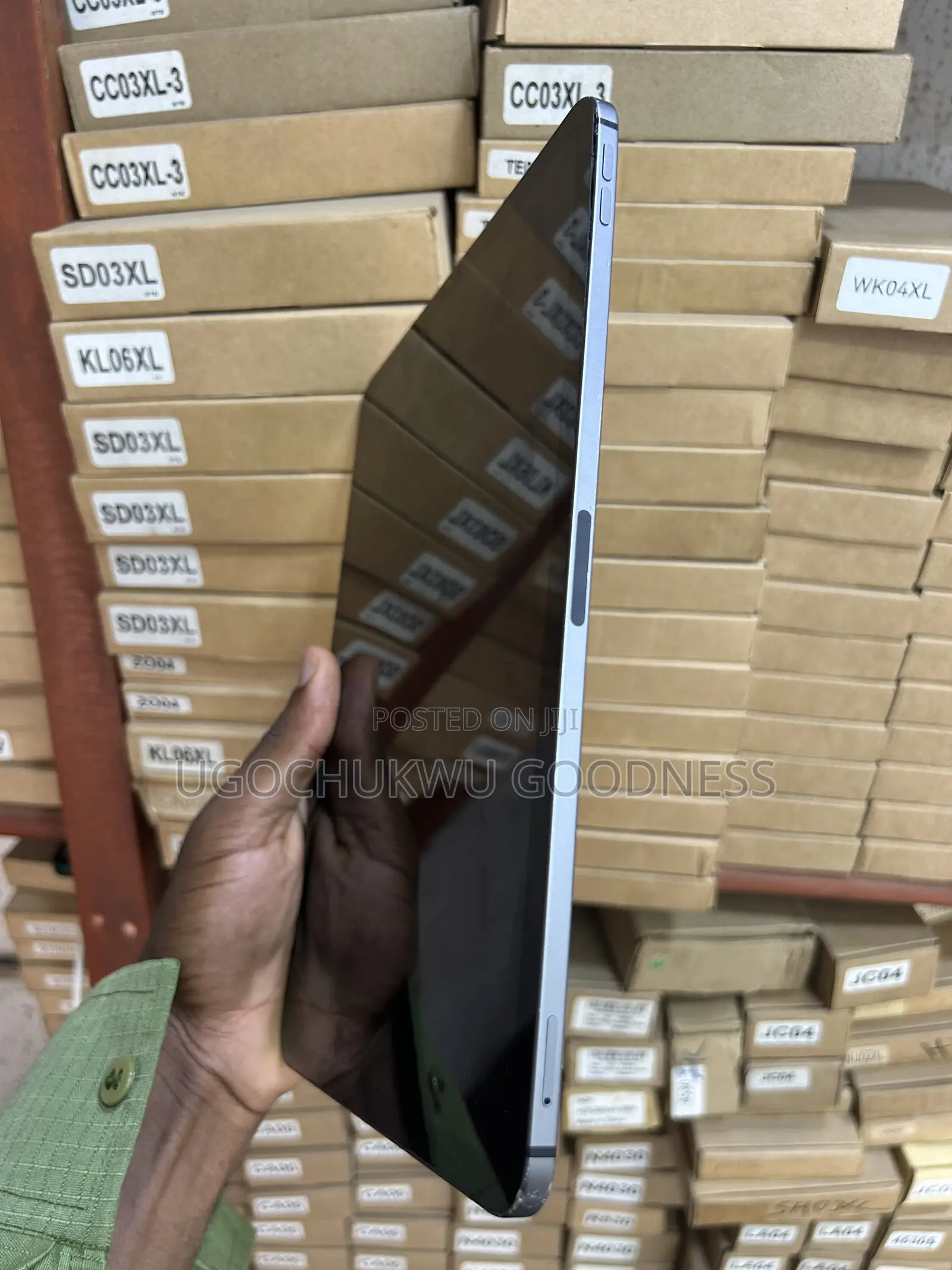 Apple iPad Pro 11 (2018) 64 GB Gray