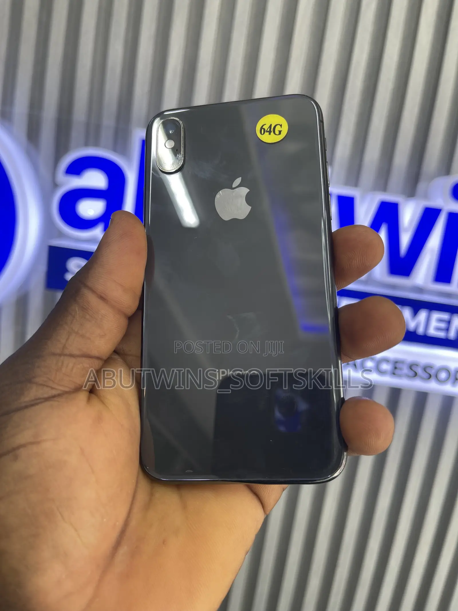 Apple iPhone X 64 GB Black