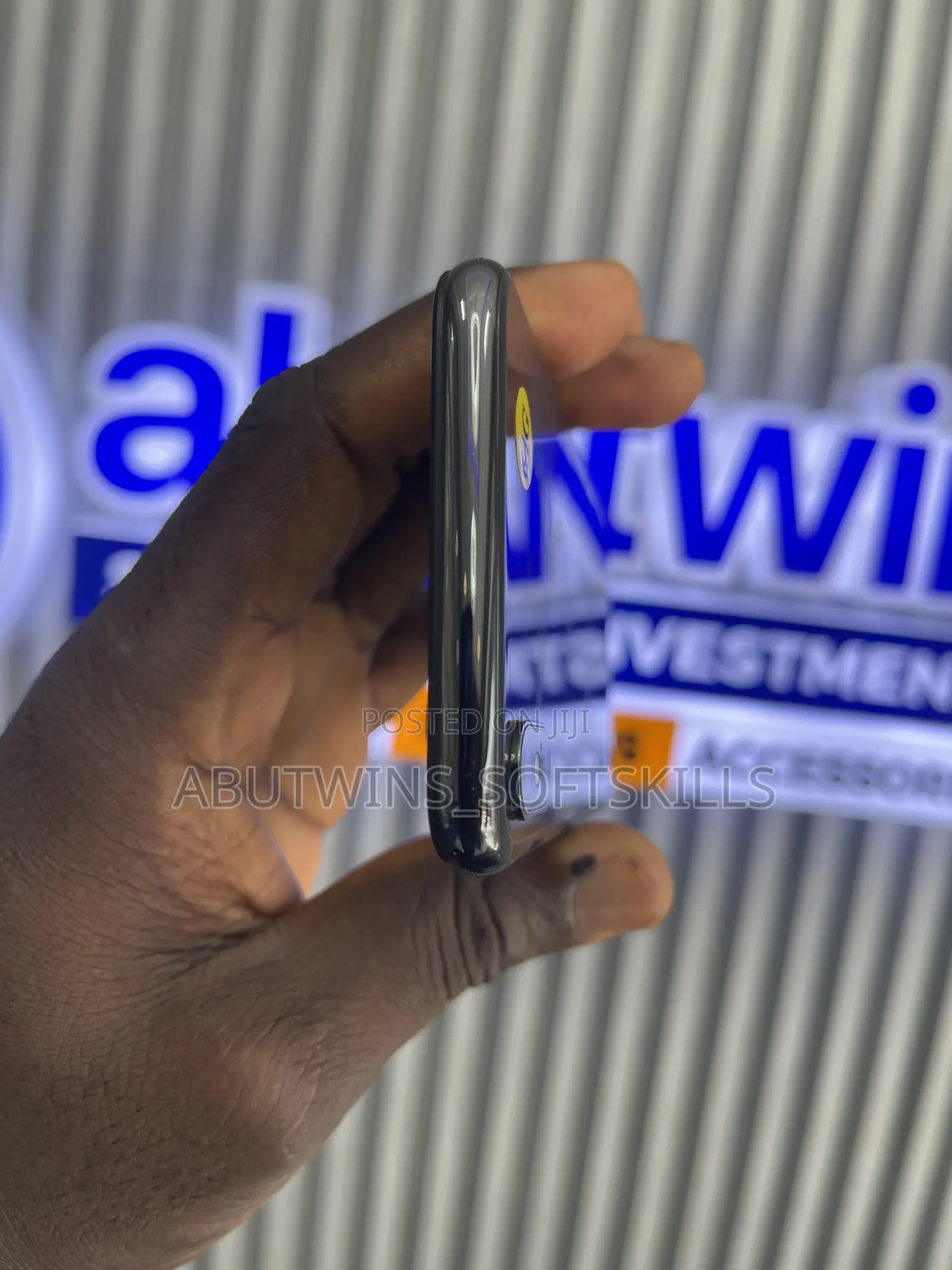 Apple iPhone X 64 GB Black