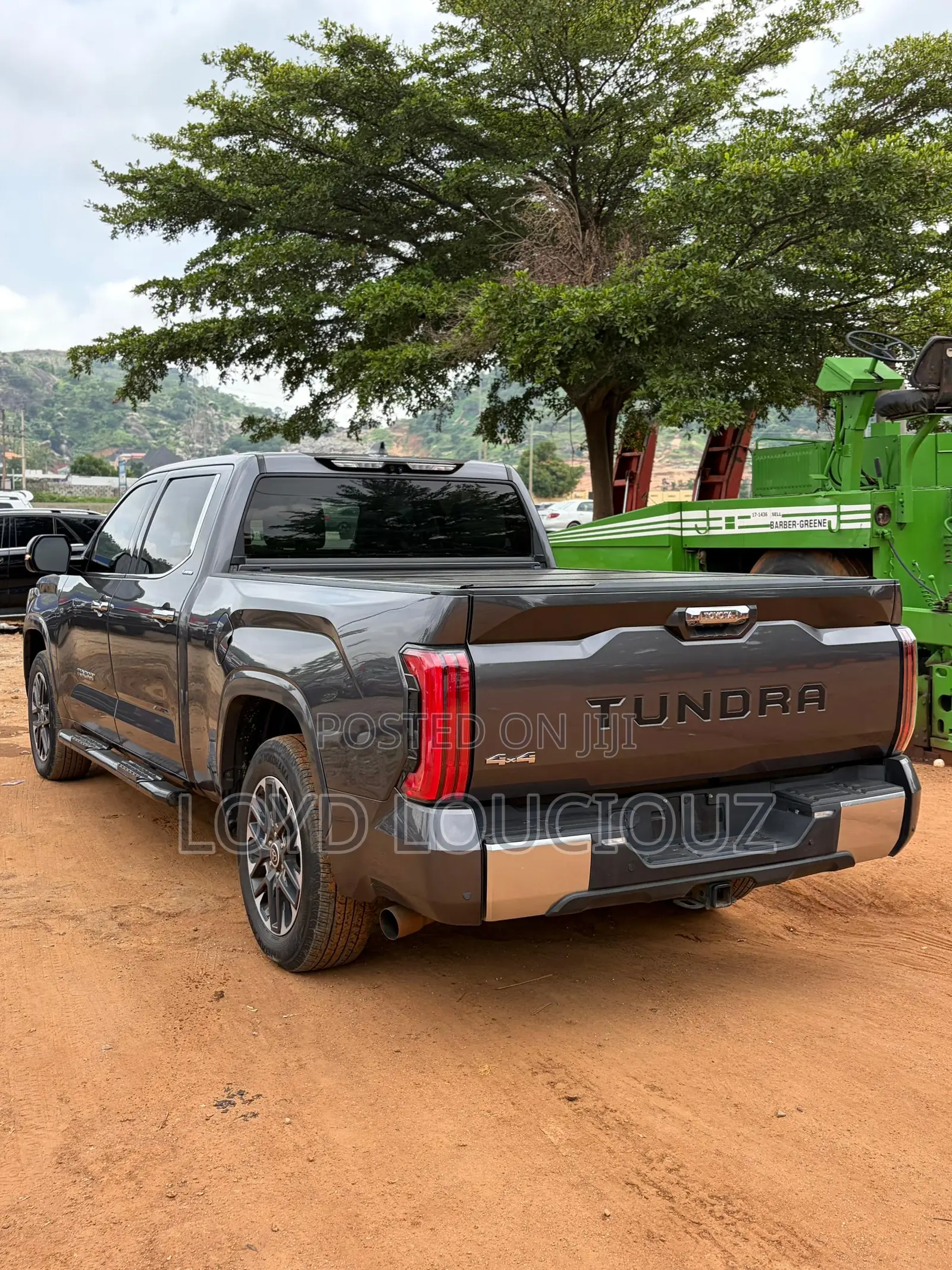 Toyota Tundra 2022 Gray