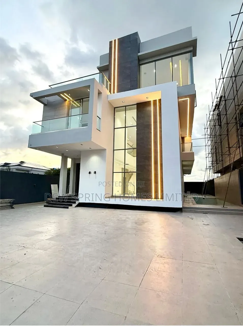 5bdrm Duplex in Ikoyi for sale