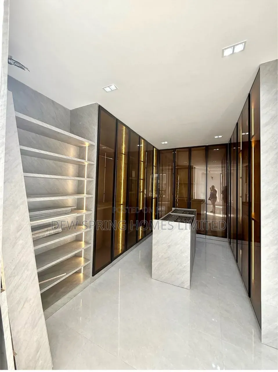 5bdrm Duplex in Ikoyi for sale