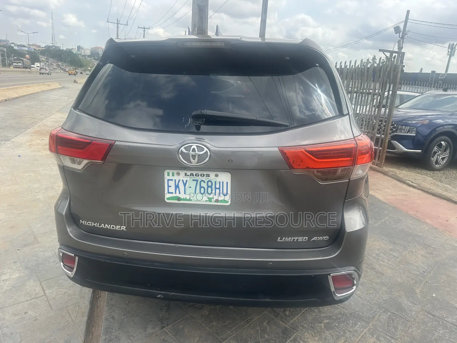 Toyota Highlander Limited 4dr SUV AWD (3.5L 6cyl 6A) 2014 Gray