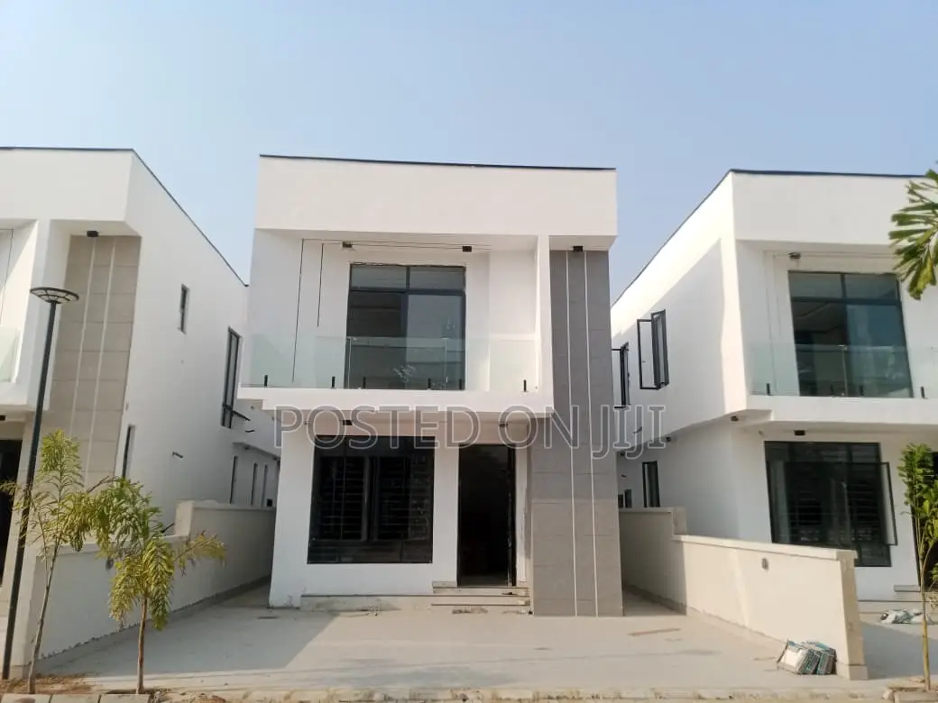 4bdrm Duplex in Orchard Before The, Lekki Phase 2 for sale