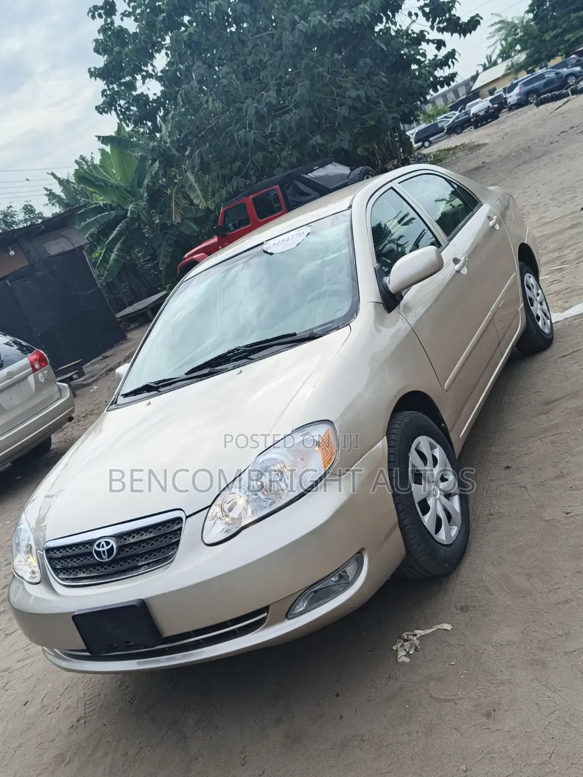 Toyota Corolla LE 2005 Gold
