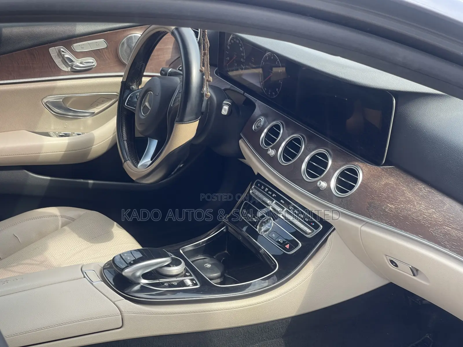 Mercedes-Benz E300 2017 Black