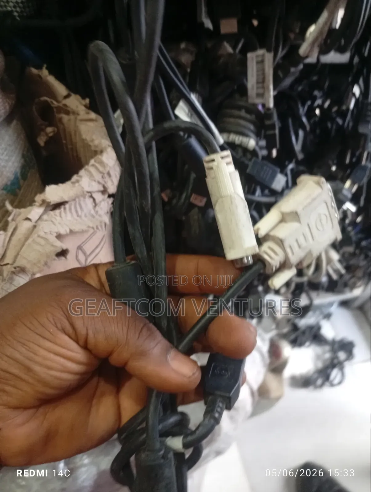 Quality Display Cable to Display