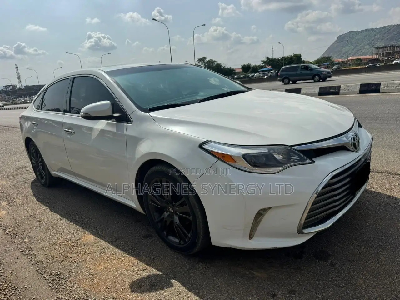 Toyota Avalon 2018 White