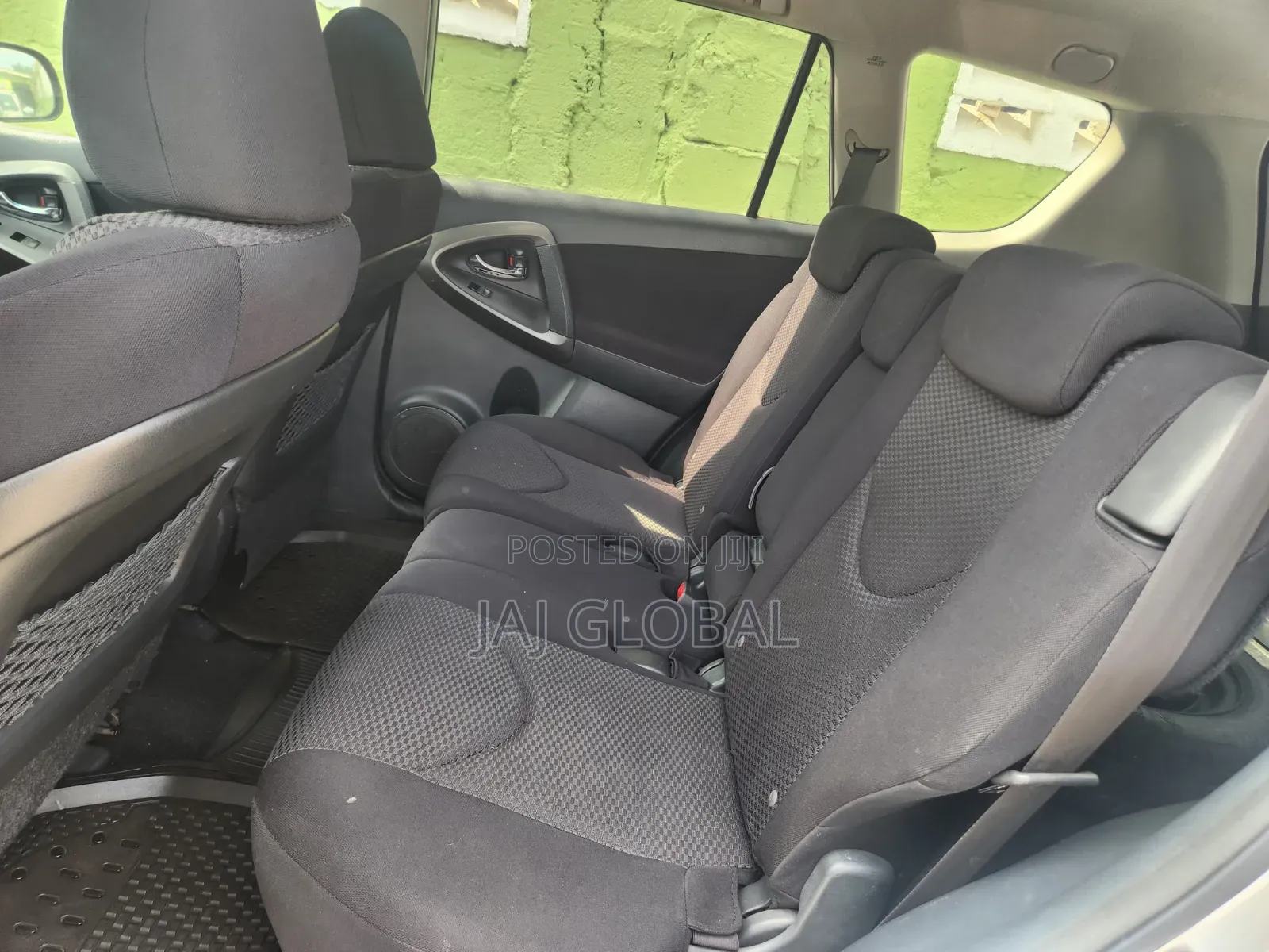 Toyota RAV4 2010 Silver