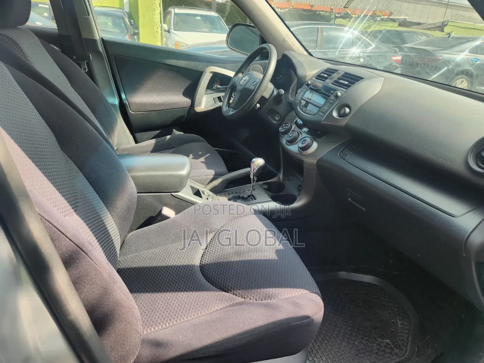 Toyota RAV4 2010 Silver