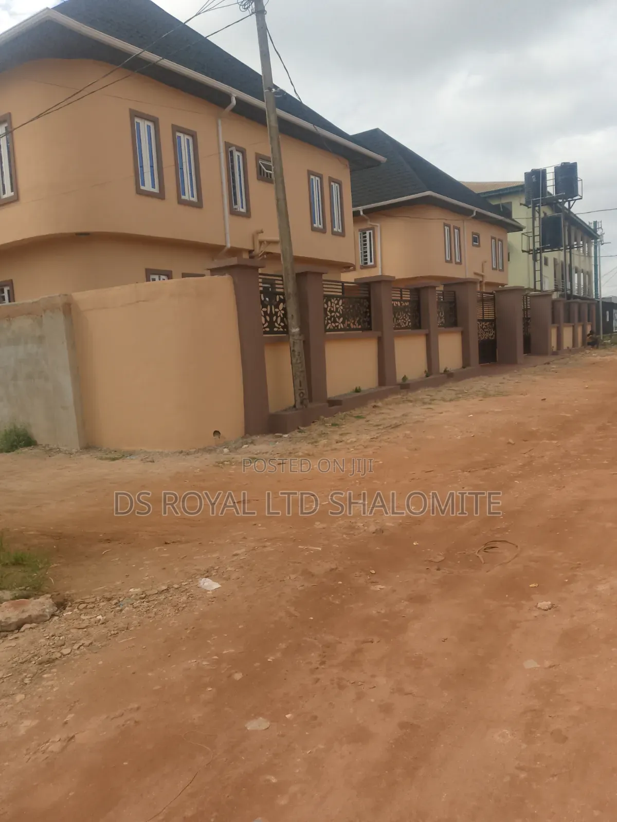 3bdrm Block of Flats in Benin City for sale