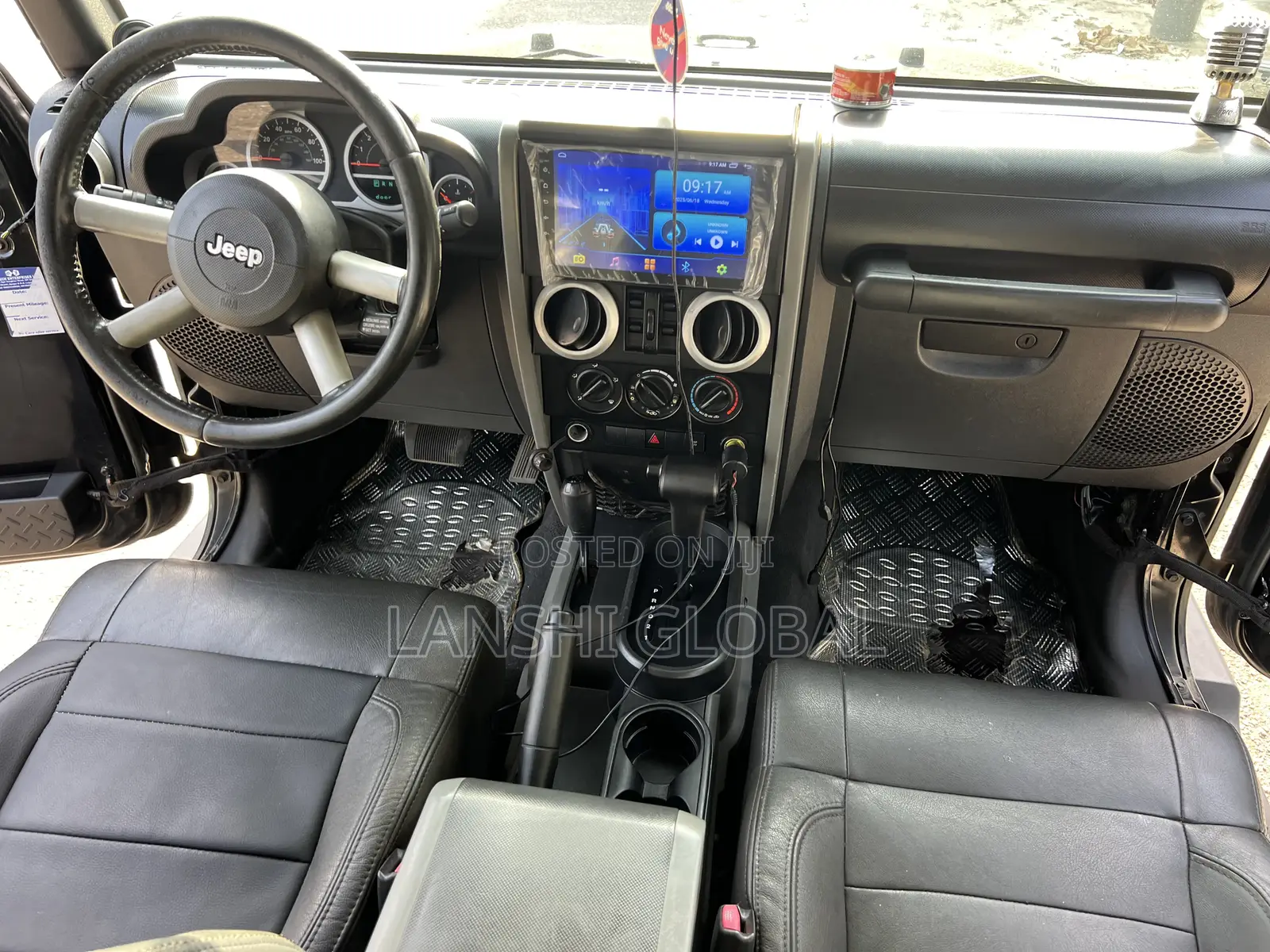 Jeep Wrangler Unlimited Sahara 2010 Black
