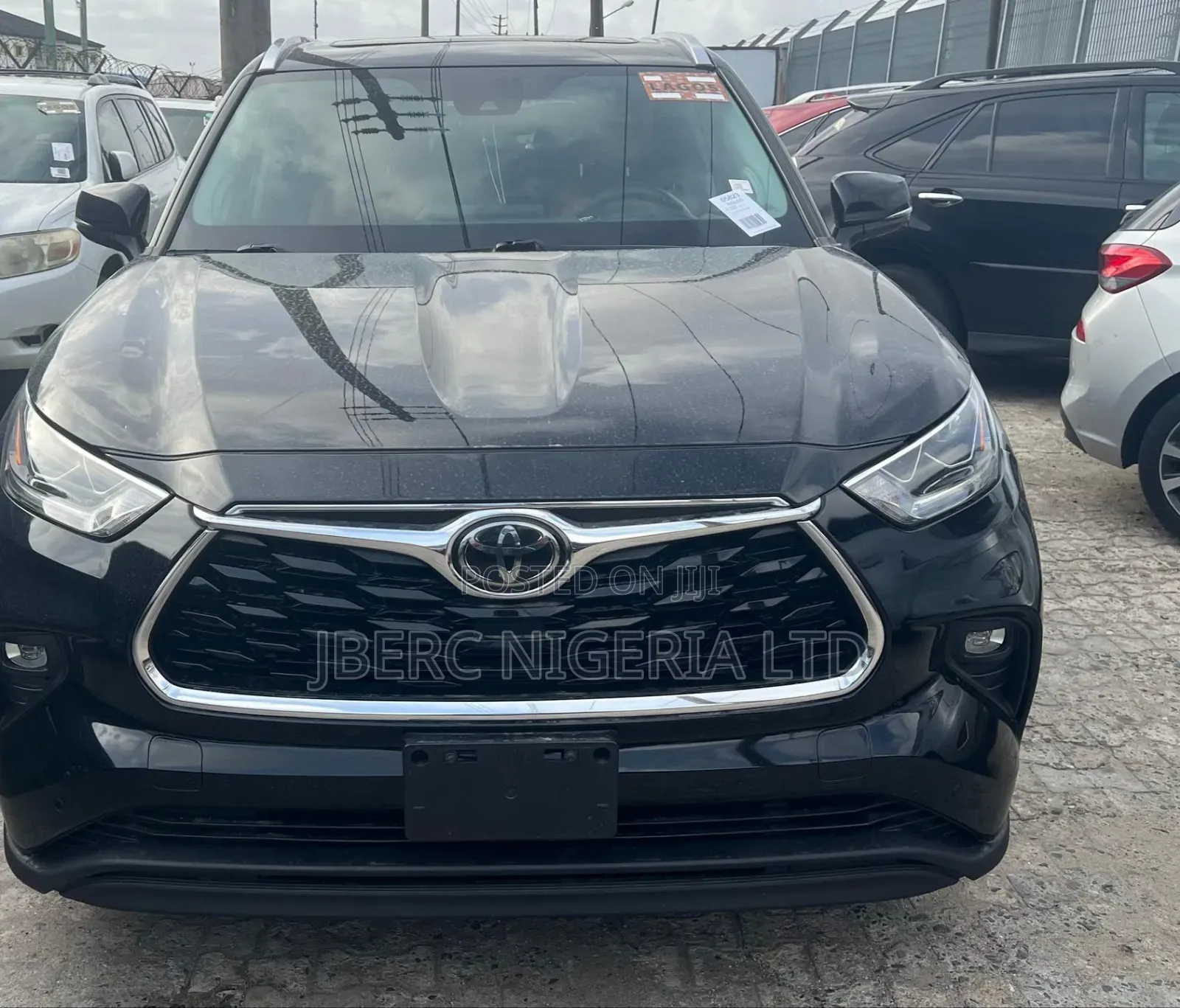 Toyota Highlander Limited 2021 Black