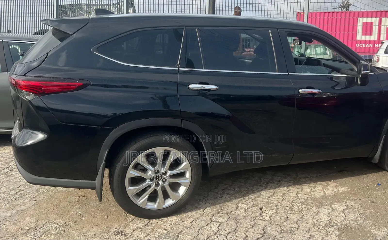 Toyota Highlander Limited 2021 Black
