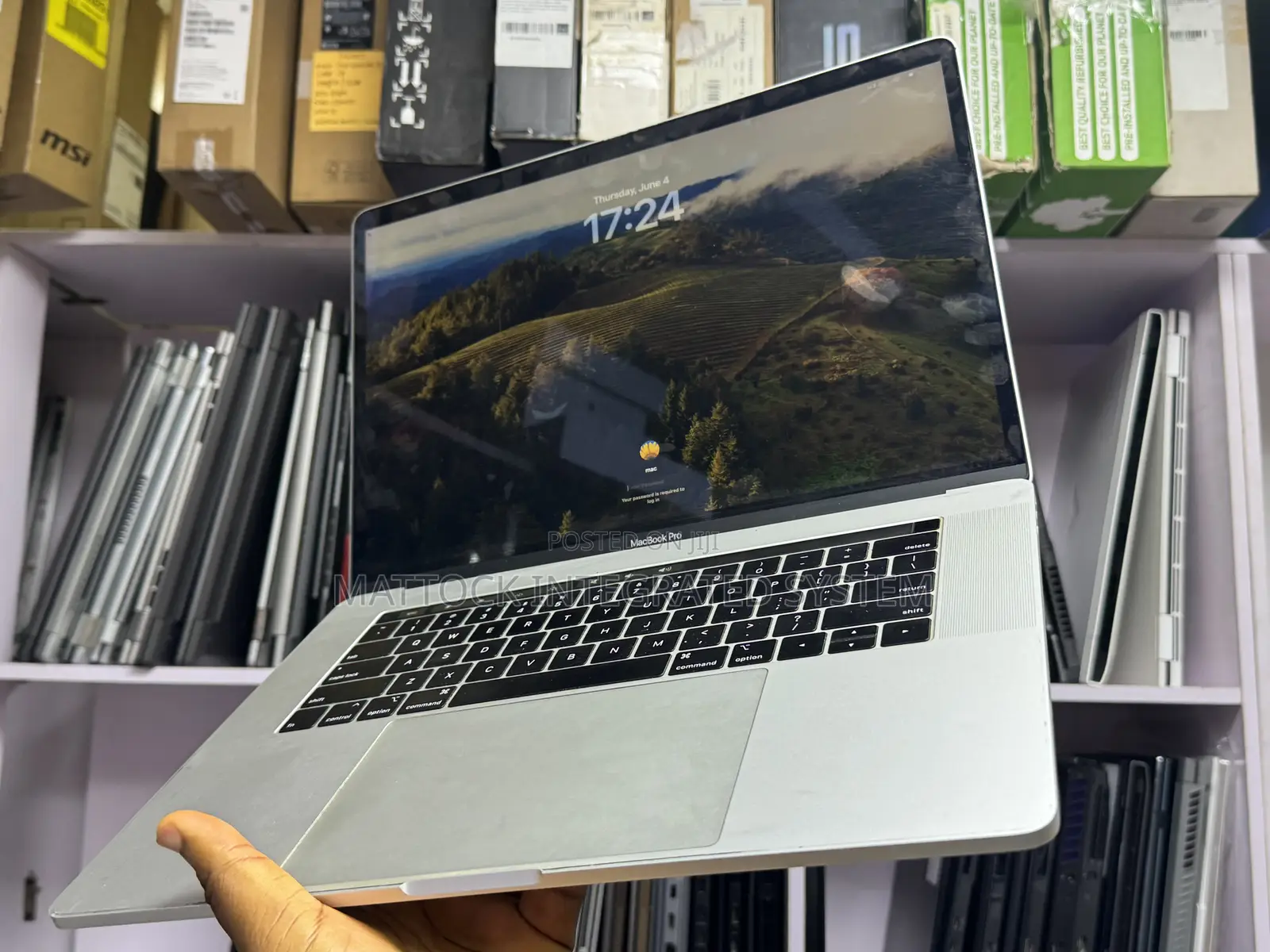 Laptop Apple MacBook Pro 2018 32GB Intel Core i7 SSD 512GB