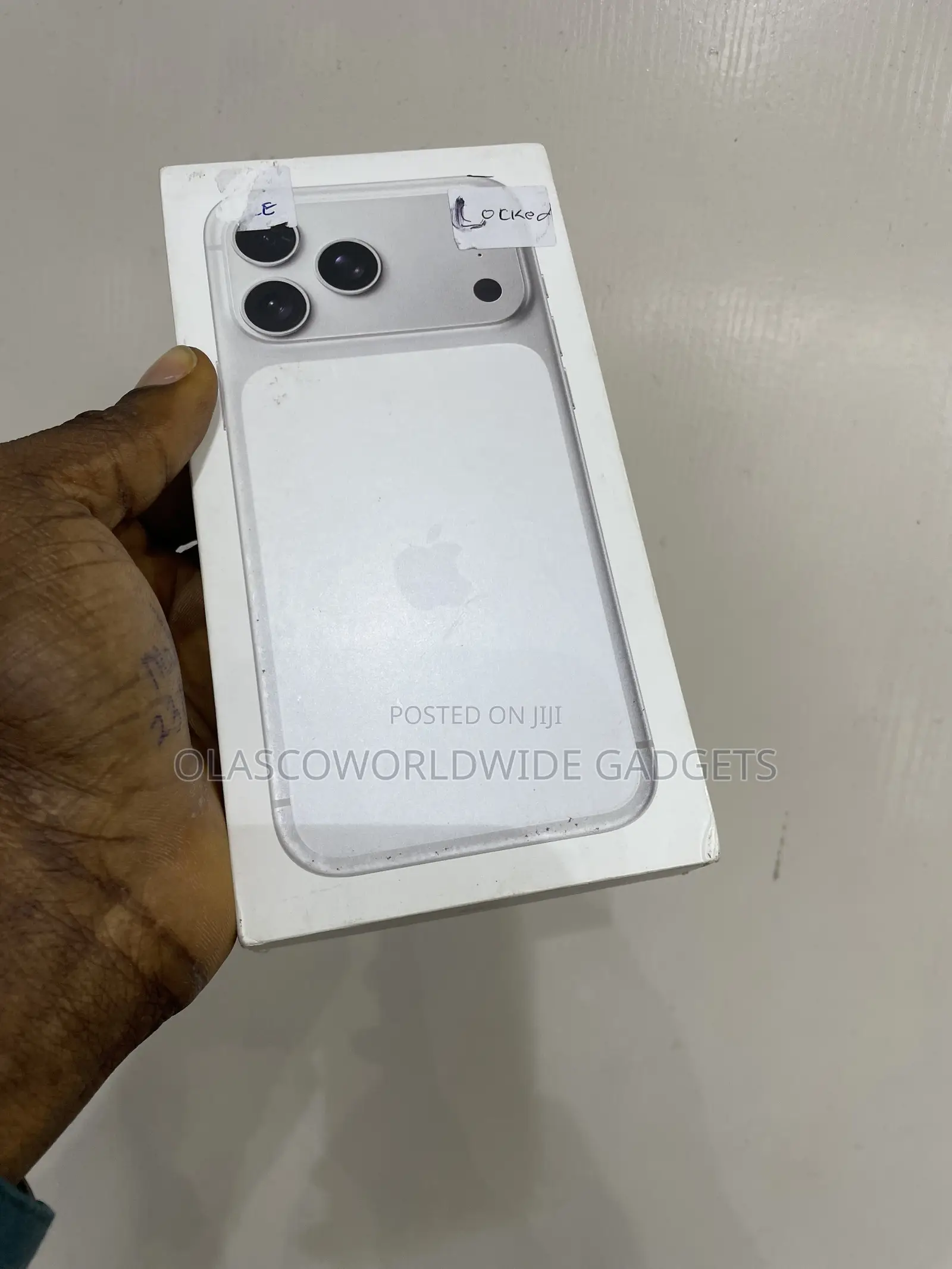 New Apple iPhone 17 Pro Max 256 GB Silver