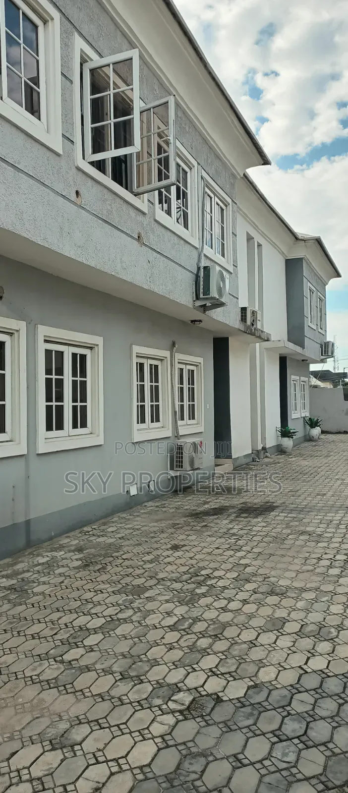 5bdrm Duplex in Furo Ezimora Estate, Lekki Phase 1 for rent