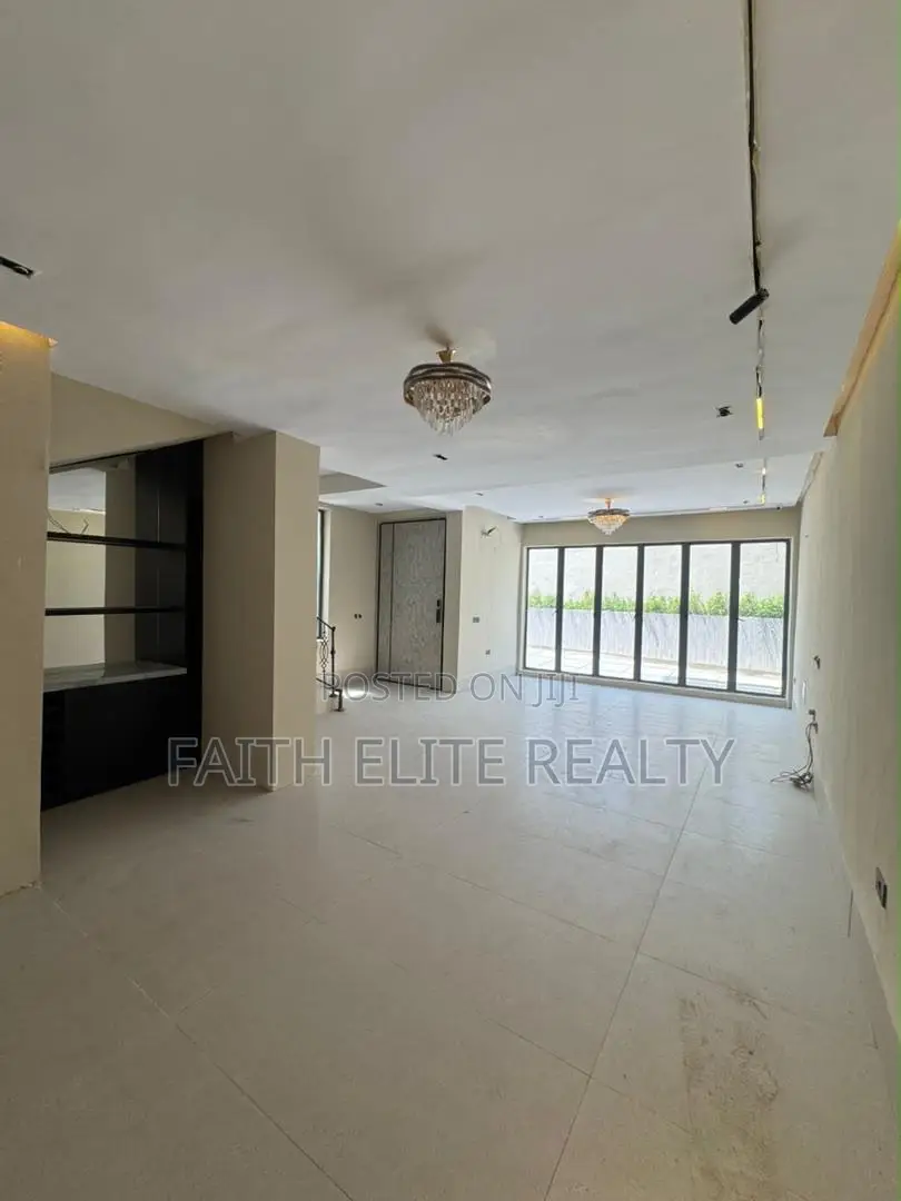 4bdrm Duplex in Ikoyi for sale