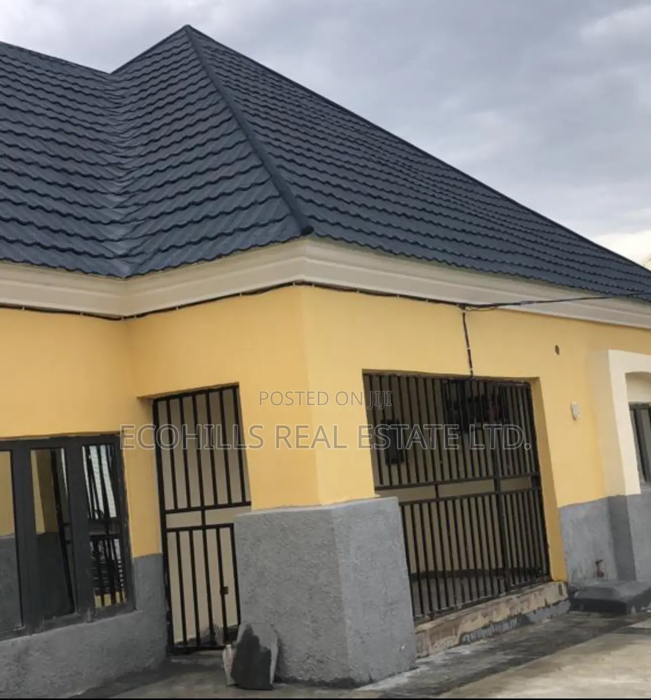 3bdrm Bungalow in Congress Valley, Lugbe District for rent