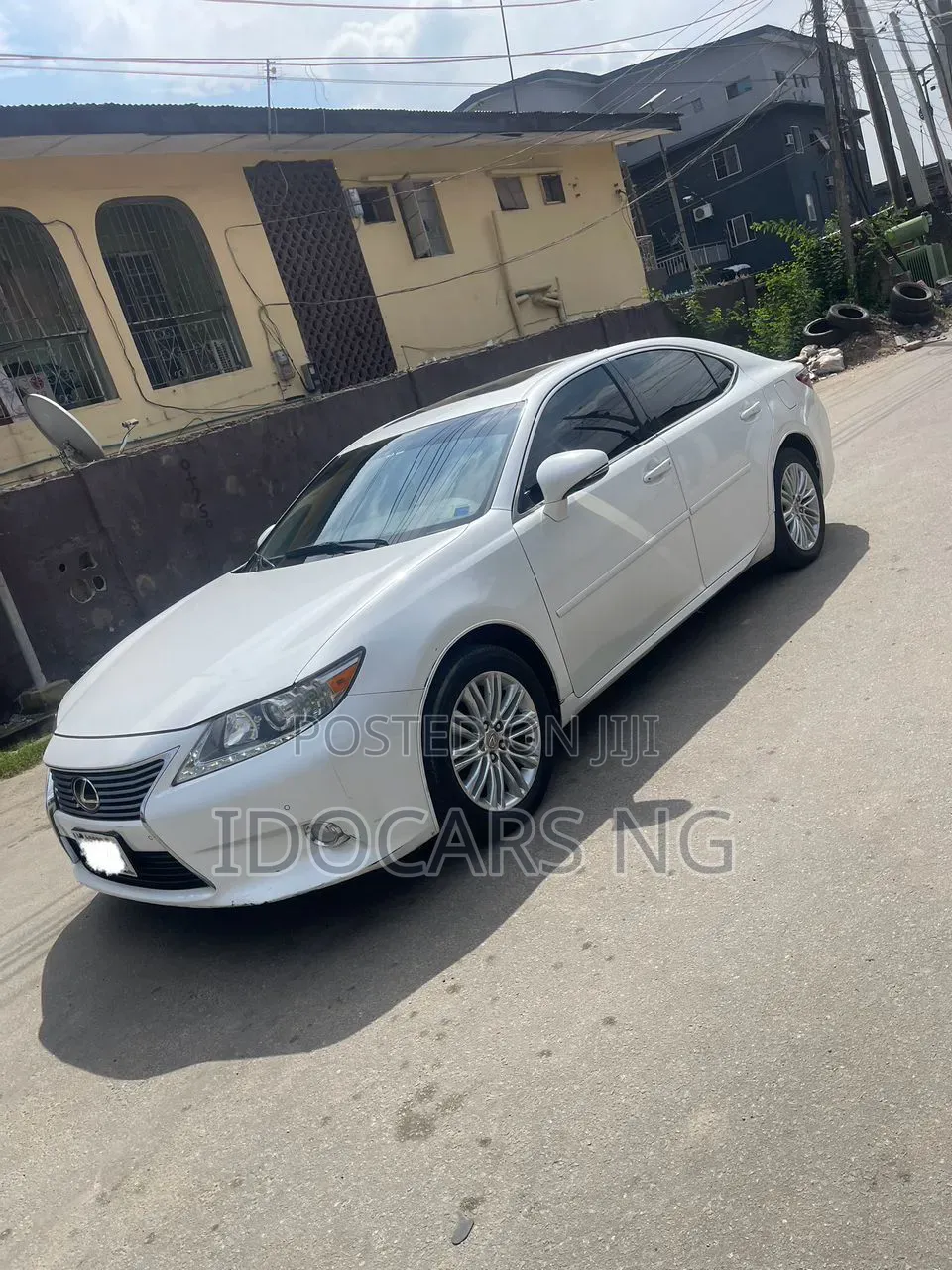Lexus ES 350 FWD 2014 White
