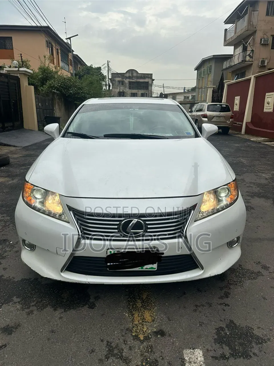 Lexus ES 350 FWD 2014 White
