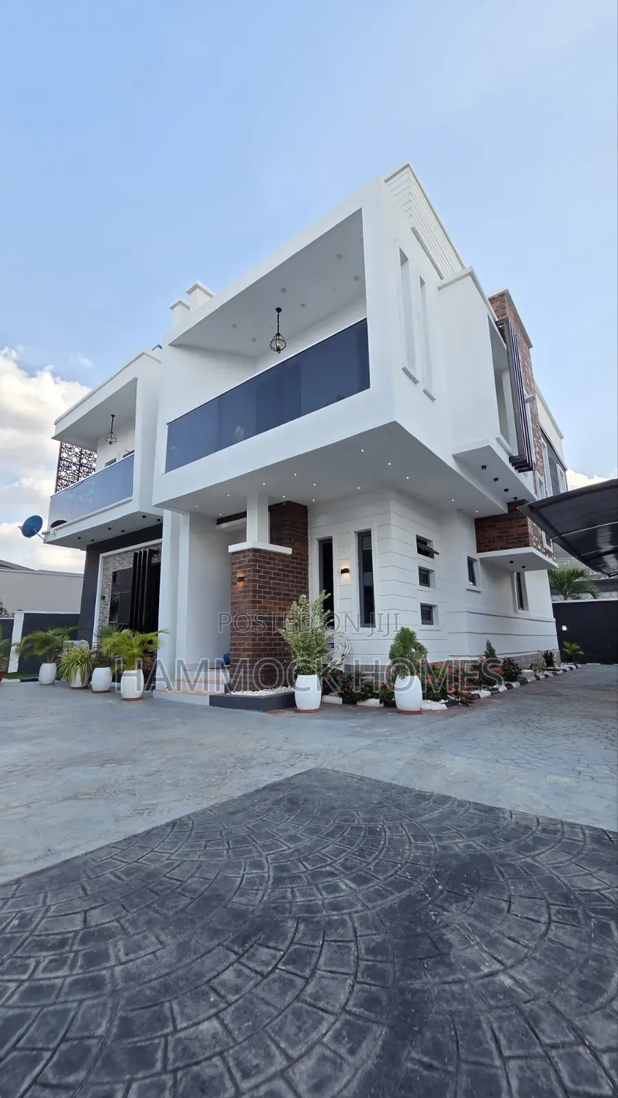 4bdrm Duplex in Bera Estate, Akobo for sale