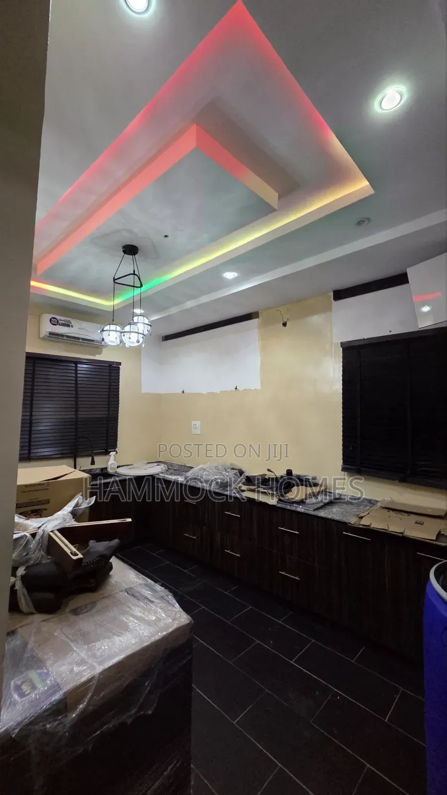 4bdrm Duplex in Bera Estate, Akobo for sale