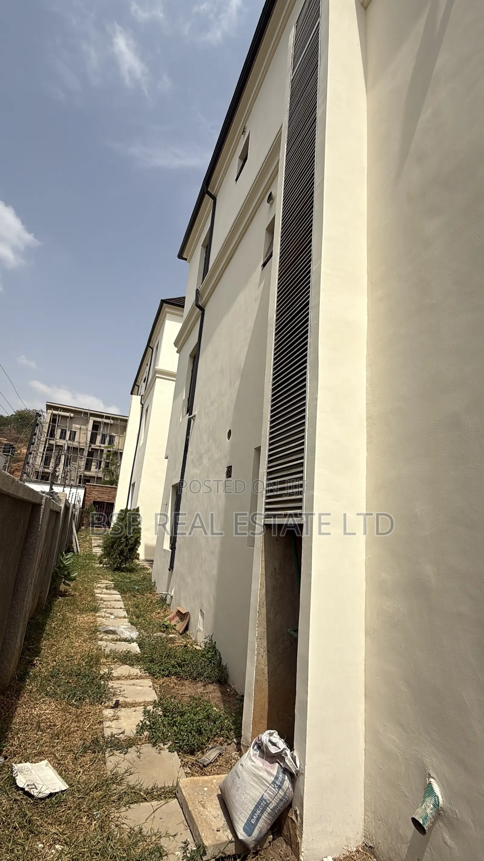 6bdrm Duplex in Katampe Extension for sale