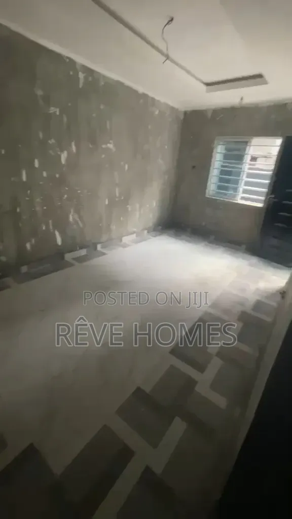 Studio Apartment in Obanikoro for rent