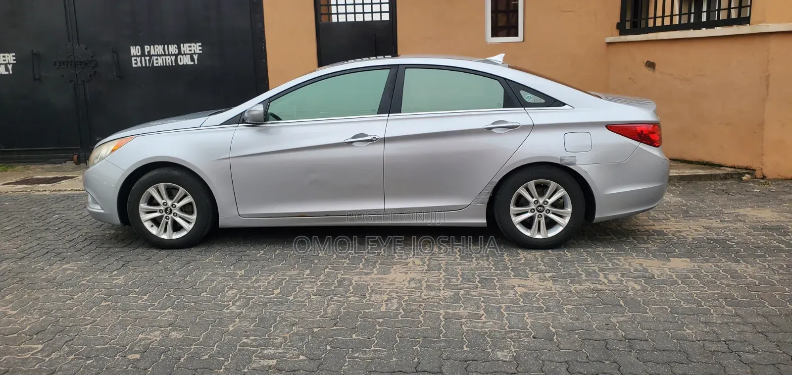 Hyundai Sonata GLS Sedan FWD (2.4L 4cyl 6A) 2013 Silver