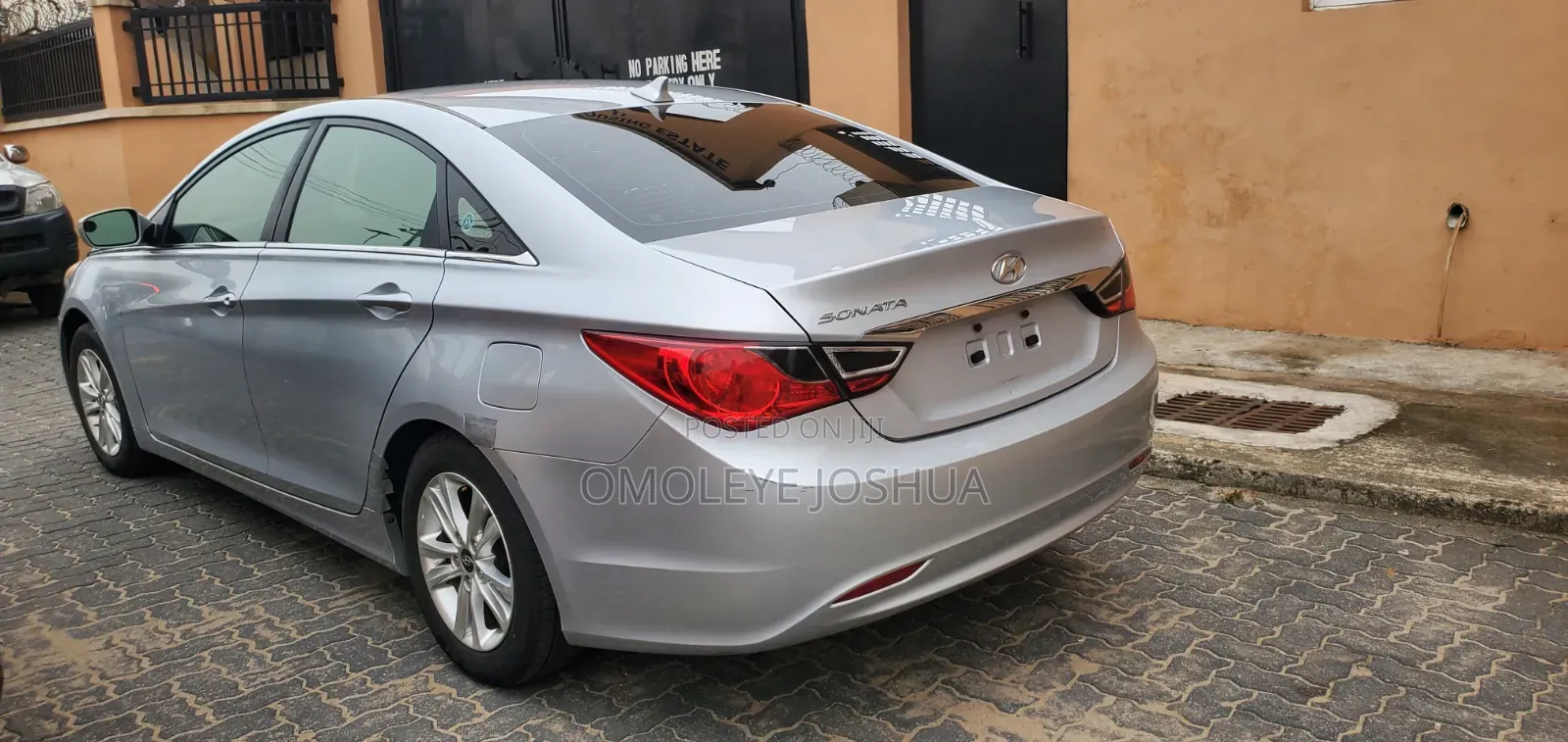Hyundai Sonata GLS Sedan FWD (2.4L 4cyl 6A) 2013 Silver