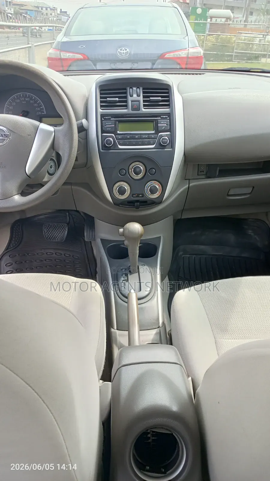 Toyota Corolla 2016 Silver