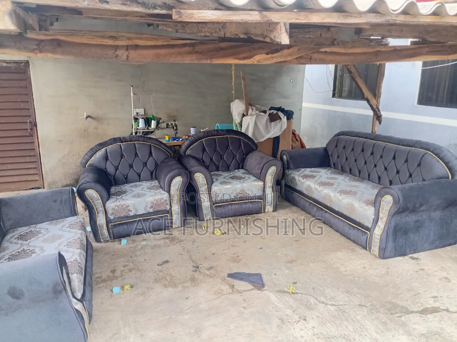 7 Seater Carret Setty