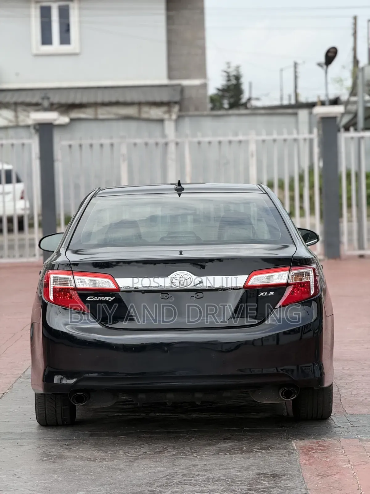 Toyota Camry XLE V6 4dr Sedan (3.5L 6cyl 6A) 2012 Black