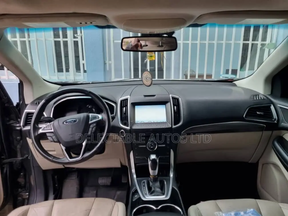 Ford Edge Titanium 4dr SUV (2.0L 4cyl Turbo 6A) 2015 Gray