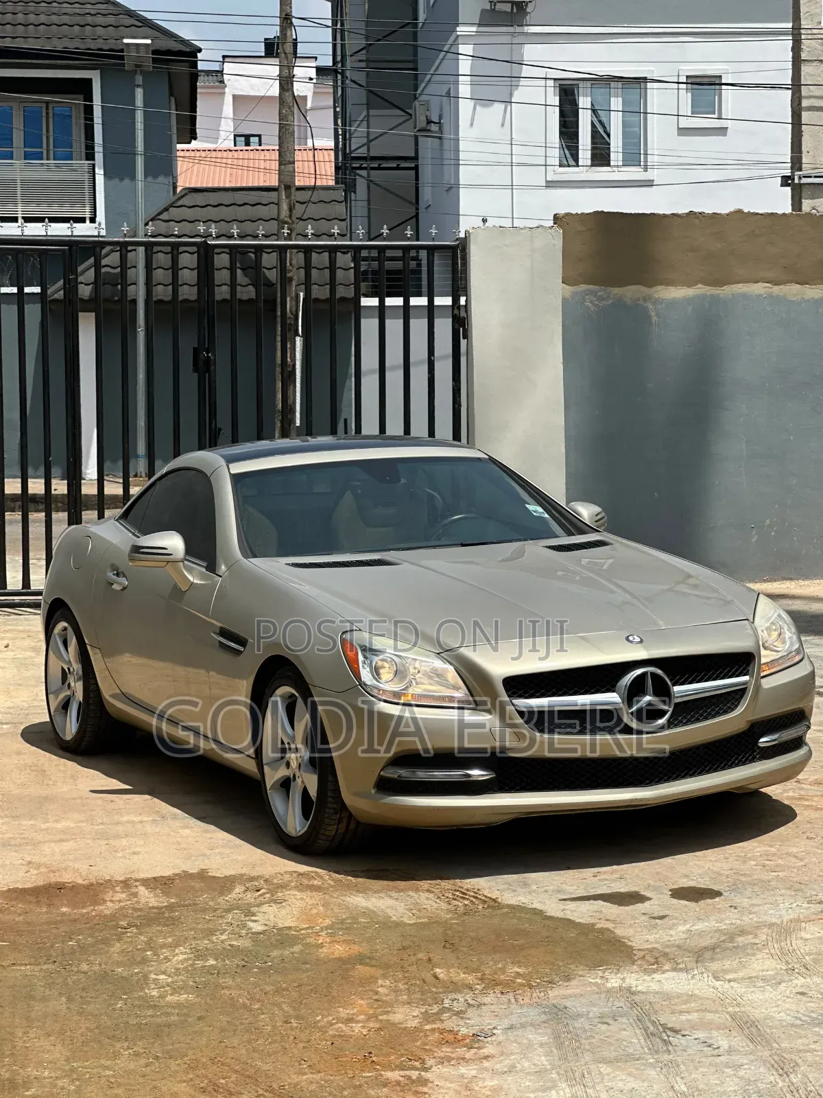 Mercedes-Benz SLK-Class 2011 Gold