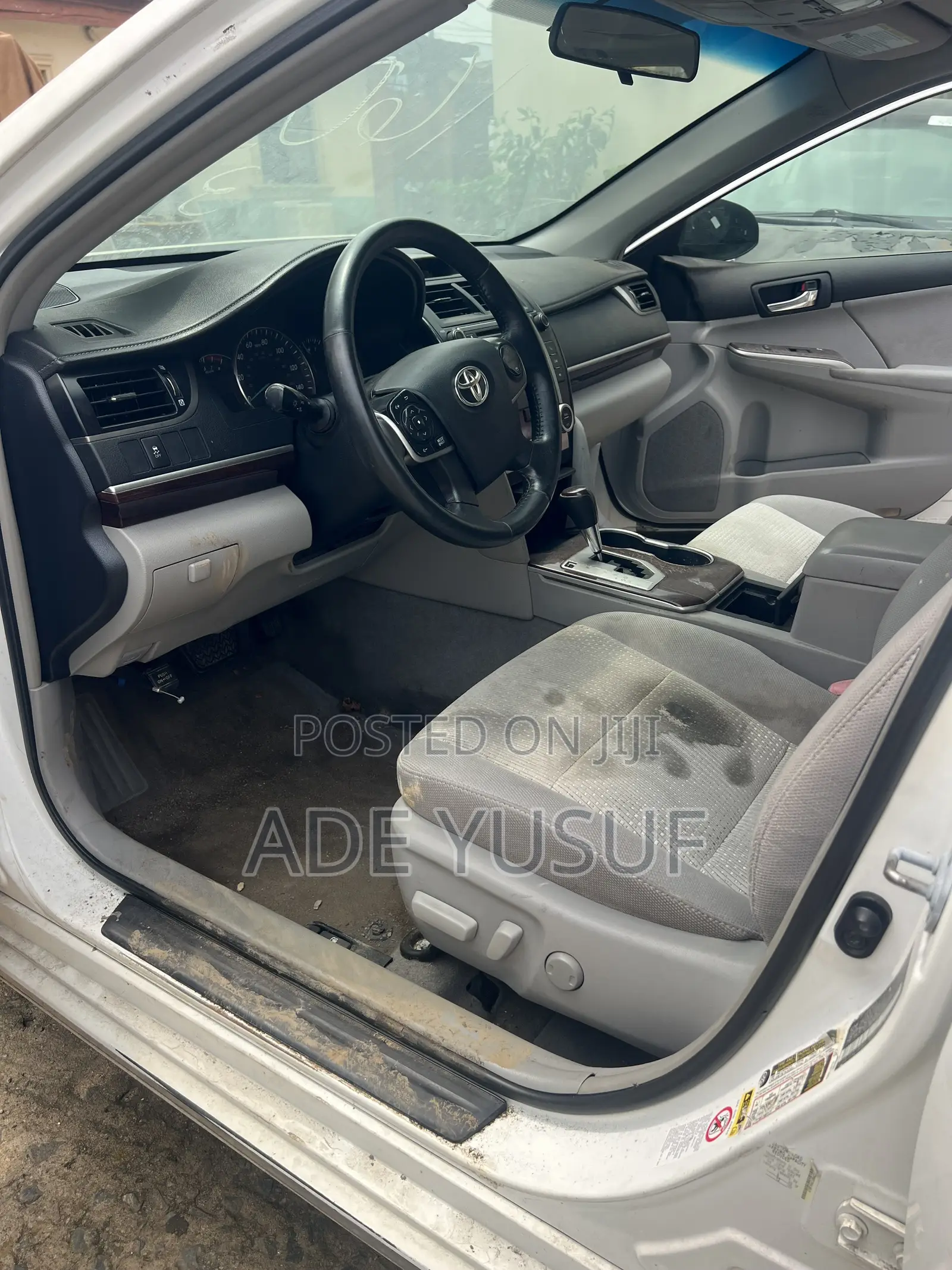 Toyota Camry XLE 4dr Sedan (3.5L 6cyl 6A) 2014 White