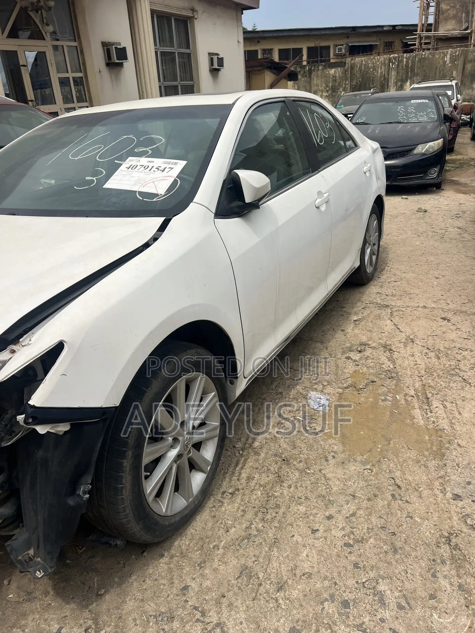 Toyota Camry XLE 4dr Sedan (3.5L 6cyl 6A) 2014 White