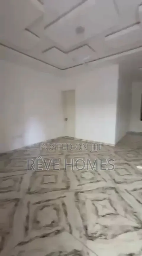 2bdrm Apartment in Pedro, Shomolu / Shomolu for rent