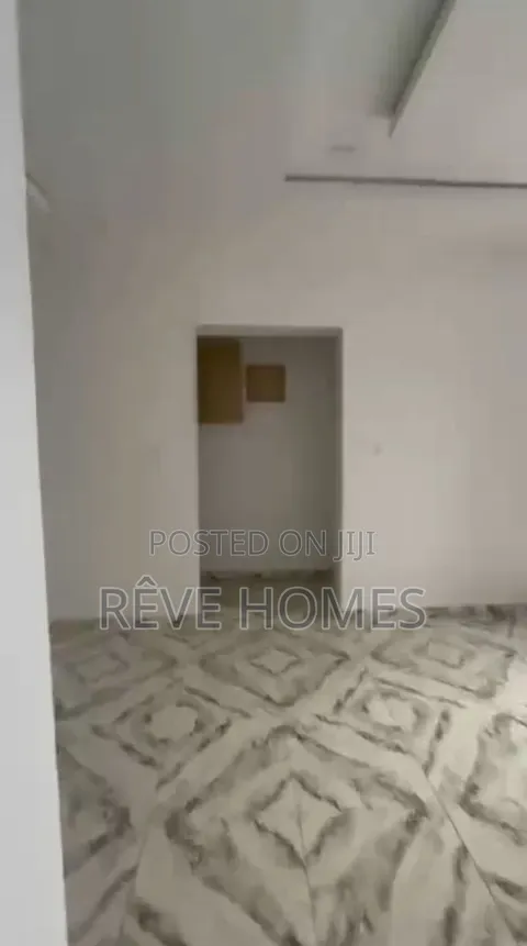 2bdrm Apartment in Pedro, Shomolu / Shomolu for rent