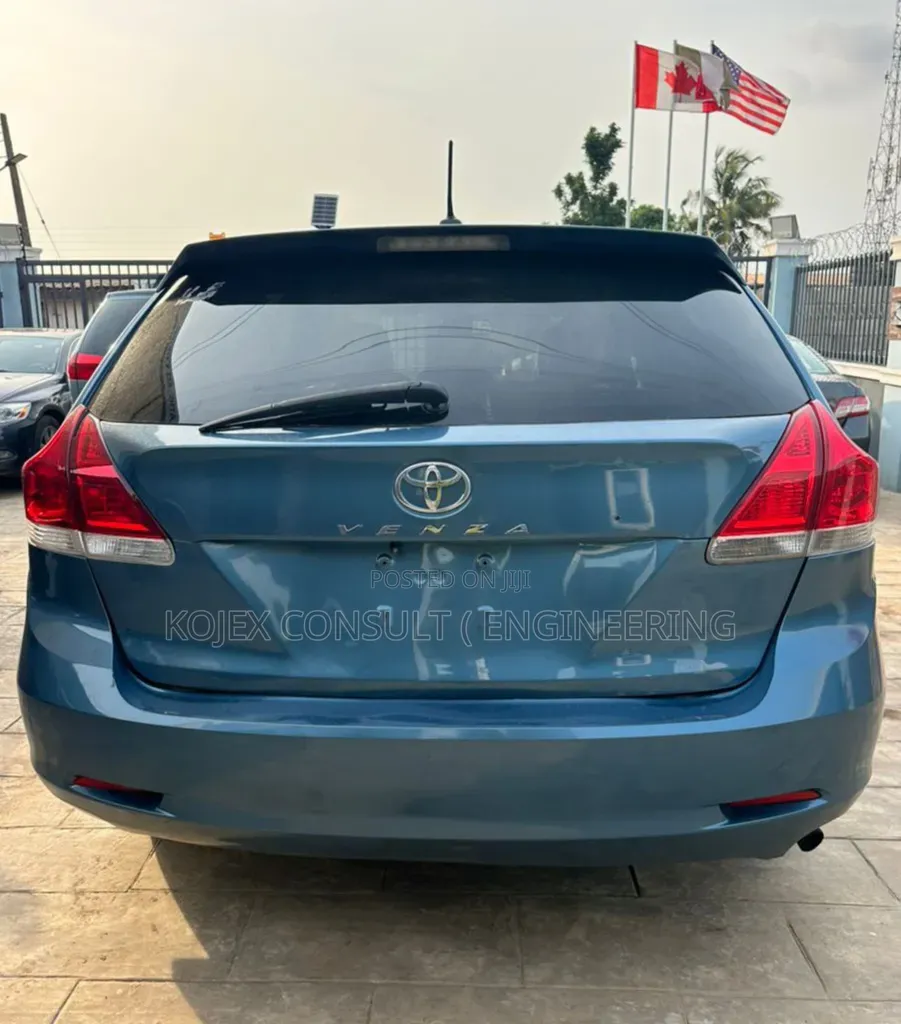 Toyota Venza 2010 Blue