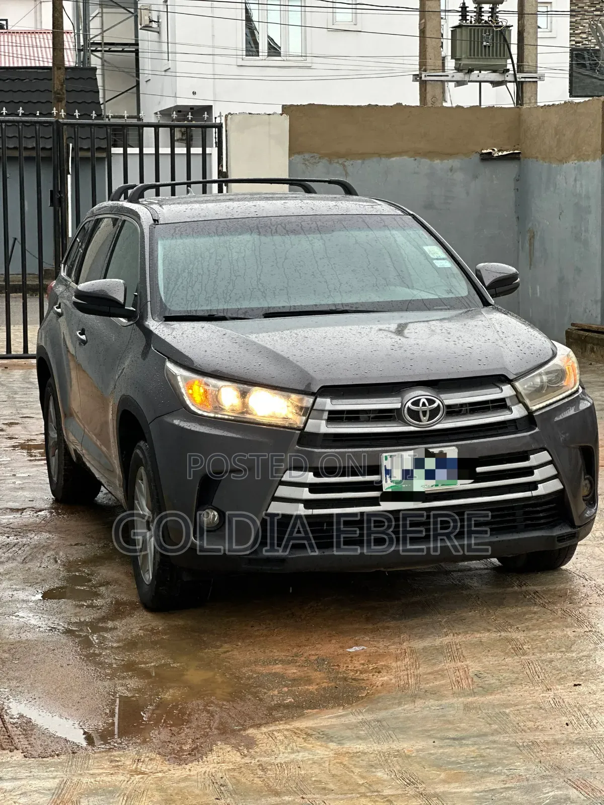 Toyota Highlander LE 4dr SUV (2.7L 4cyl 6A) 2015 Gray